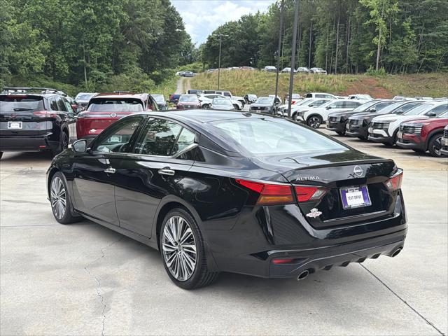 2024 Nissan Altima SL FWD