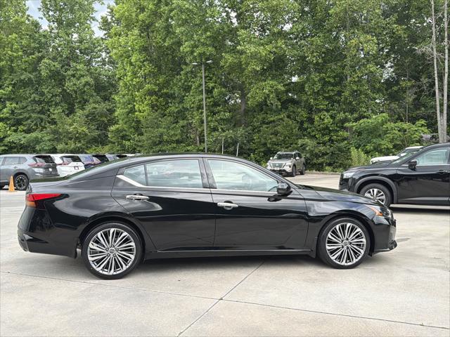 2024 Nissan Altima SL FWD