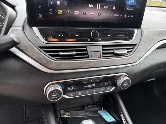 2024 Nissan Altima SL FWD