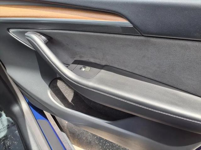 2024 Tesla Model Y Long Range Single Motor Rear-Wheel Drive