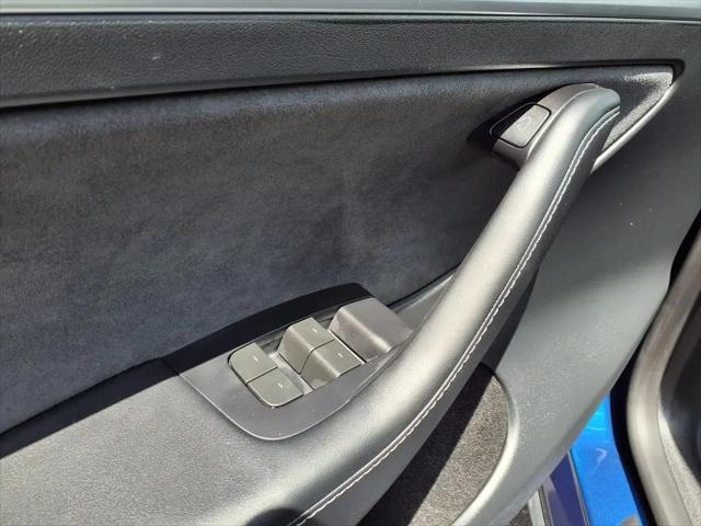 2024 Tesla Model Y Long Range Single Motor Rear-Wheel Drive
