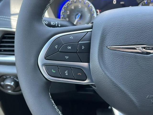 2026 Chrysler Pacifica Select AWD