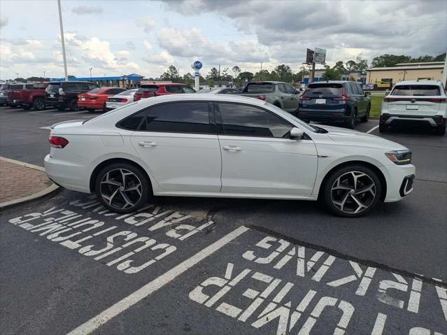 2020 Volkswagen Passat 2.0T R-Line