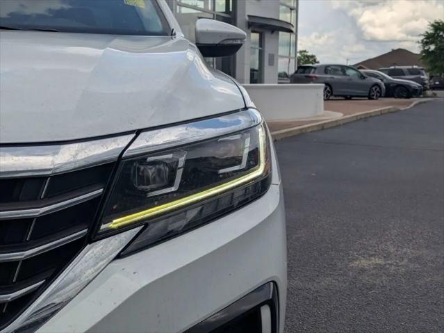 2020 Volkswagen Passat 2.0T R-Line