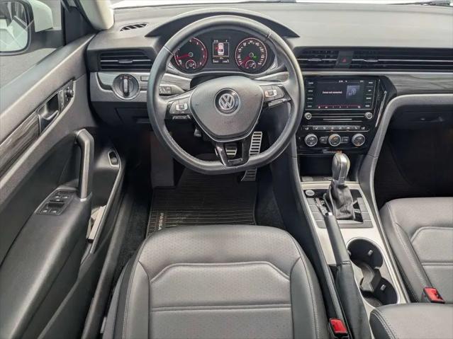 2020 Volkswagen Passat 2.0T R-Line