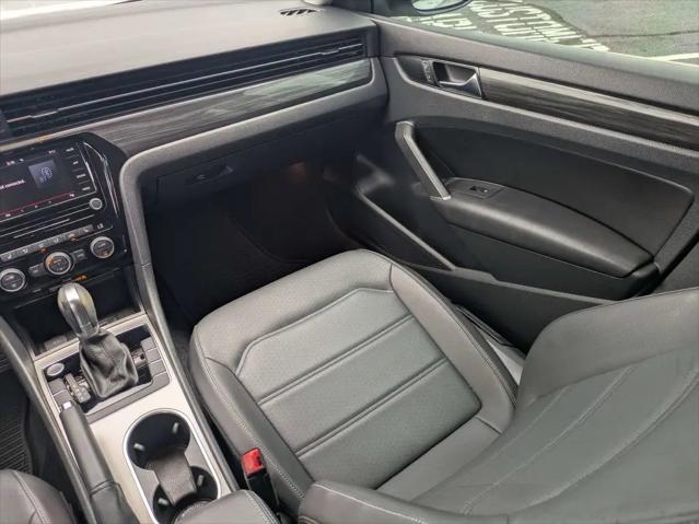 2020 Volkswagen Passat 2.0T R-Line