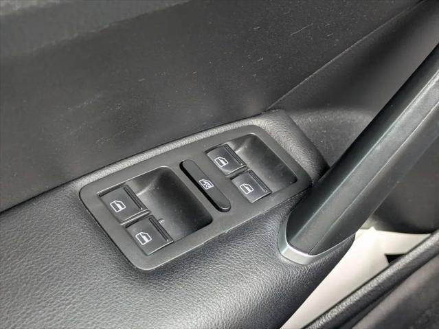 2020 Volkswagen Passat 2.0T R-Line