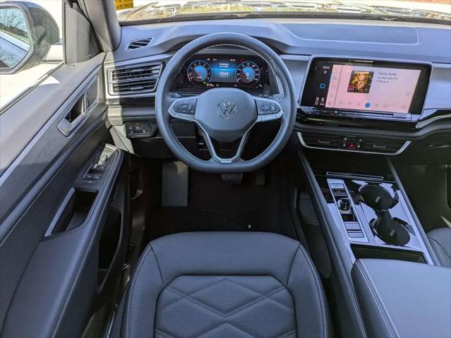 2026 Volkswagen Atlas Cross Sport SE with Technology