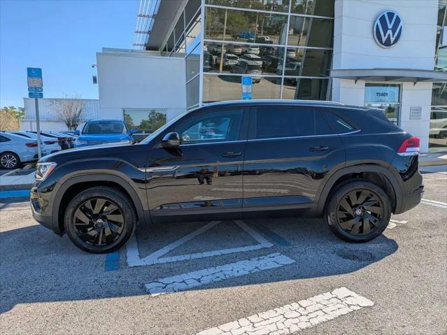2026 Volkswagen Atlas Cross Sport SE with Technology