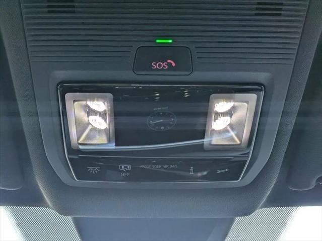 2026 Volkswagen Atlas Cross Sport SE with Technology