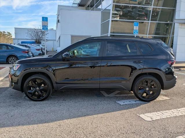 2026 Volkswagen Taos SE Black