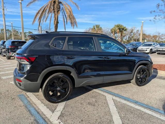 2026 Volkswagen Taos SE Black