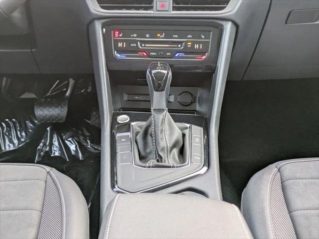 2026 Volkswagen Taos SE Black