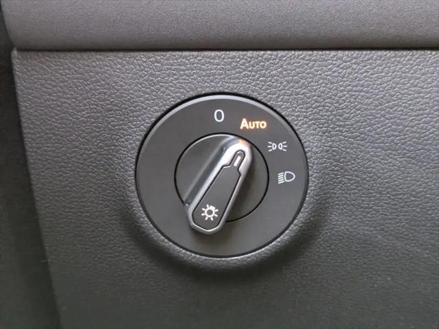 2026 Volkswagen Taos SE Black