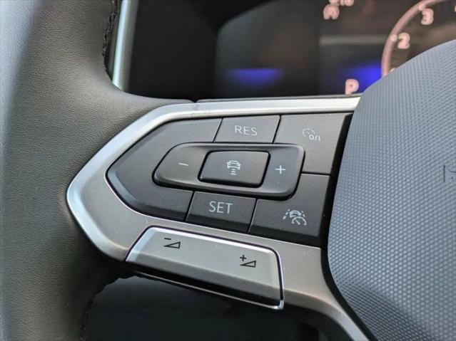 2026 Volkswagen Taos SE Black