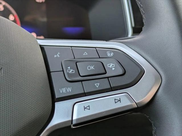 2026 Volkswagen Taos SE Black