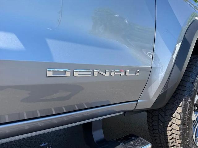 2026 GMC Canyon Denali, 4WD