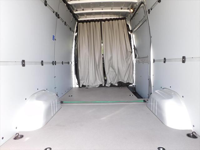 2024 Mercedes-Benz Sprinter 2500 Standard Roof 4-Cyl Diesel HO