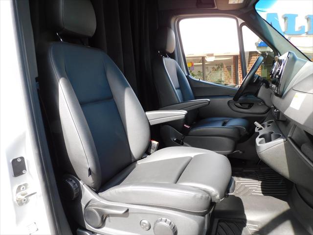 2024 Mercedes-Benz Sprinter 2500 Standard Roof 4-Cyl Diesel HO