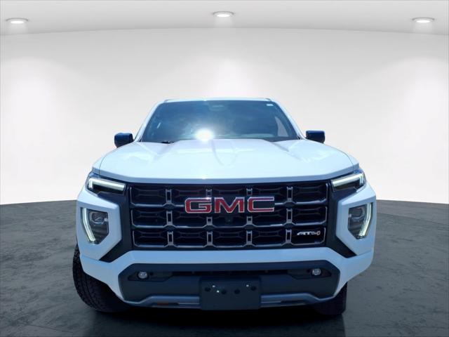 2024 GMC Canyon 4WD AT4