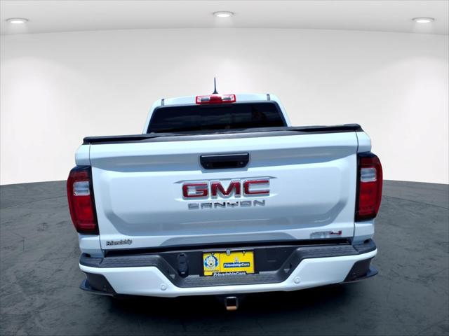 2024 GMC Canyon 4WD AT4