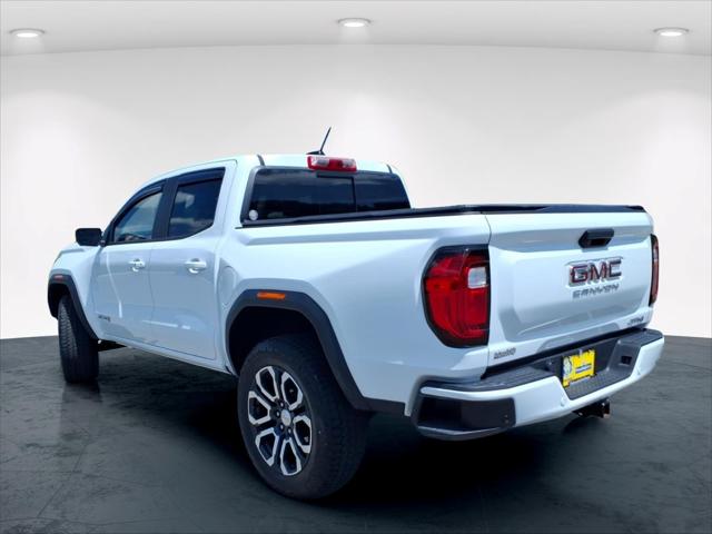 2024 GMC Canyon 4WD AT4
