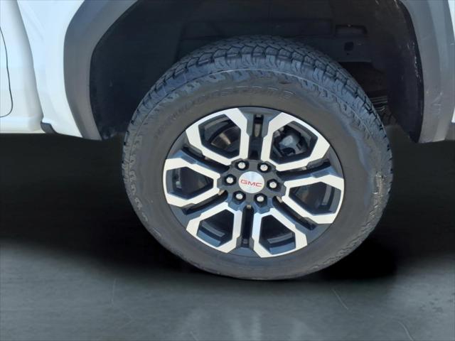2024 GMC Canyon 4WD AT4