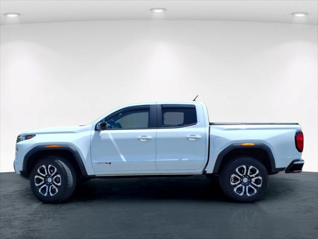 2024 GMC Canyon 4WD AT4