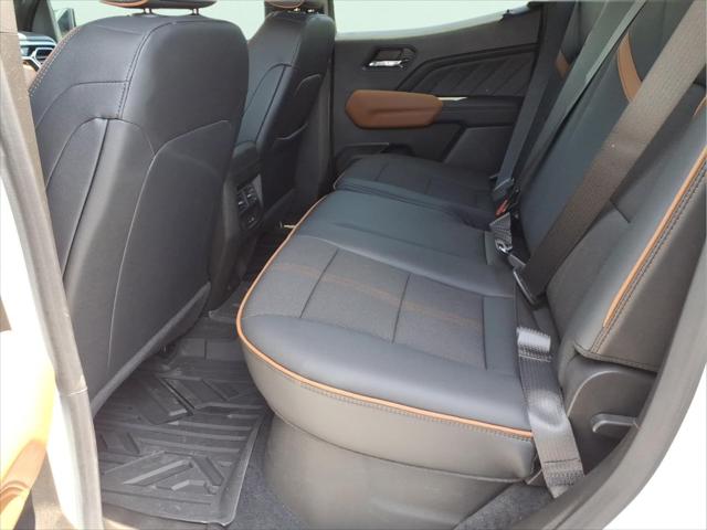 2024 GMC Canyon 4WD AT4