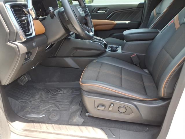 2024 GMC Canyon 4WD AT4