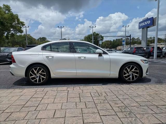 2020 Volvo S60 Momentum