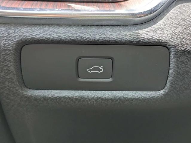 2023 Volvo S60 B5 Plus Black Edition