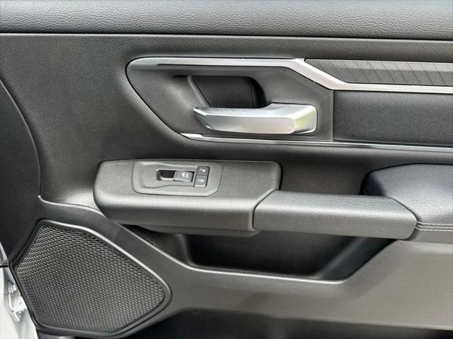 2025 Ram 1500 Big Horn Crew Cab 4x4 64 Box