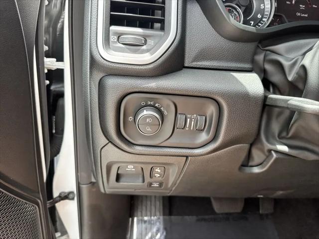 2025 Ram 1500 Big Horn Crew Cab 4x4 64 Box