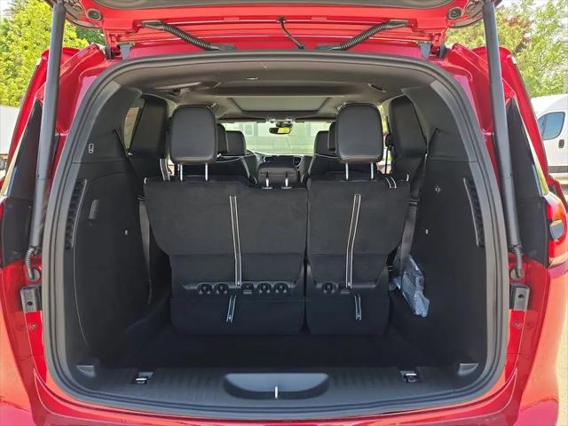 2027 Chrysler Pacifica Limited