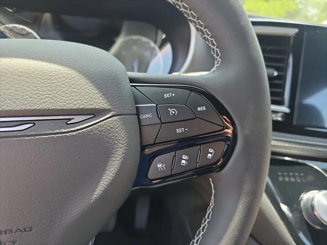 2027 Chrysler Pacifica Limited