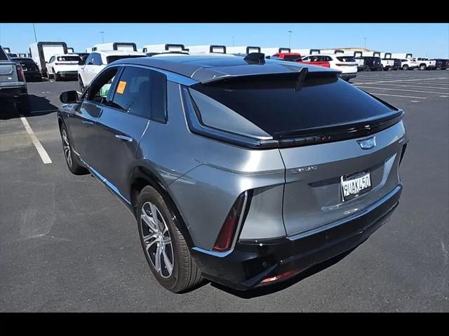 2025 Cadillac iQ Luxury 2 RWD