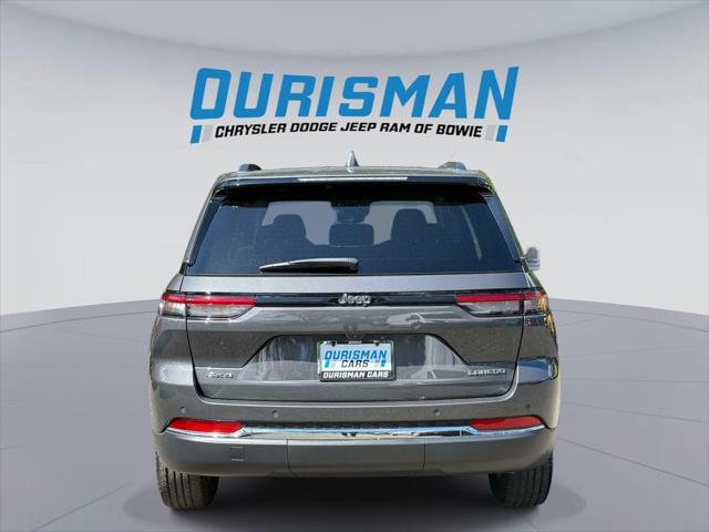 2022 Jeep Grand Cherokee Laredo 4x4