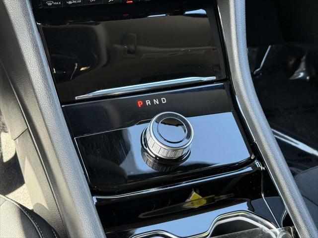 2022 Jeep Grand Cherokee Laredo 4x4