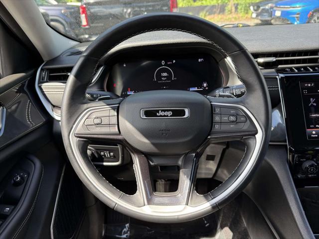 2022 Jeep Grand Cherokee Laredo 4x4