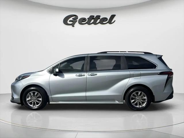 2025 Toyota Sienna XLE