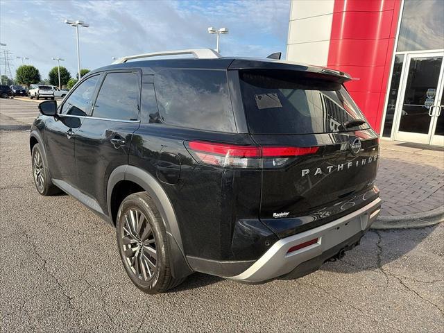 2023 Nissan Pathfinder SL 4WD