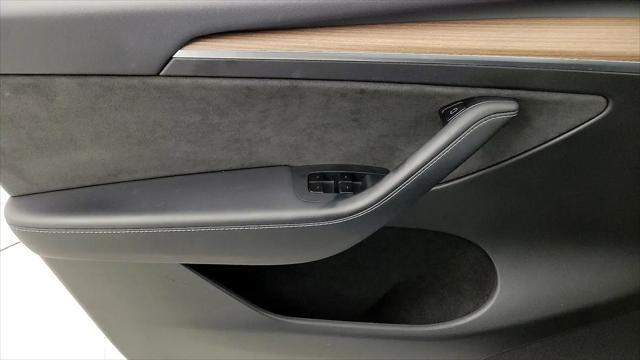 2025 Tesla Model Y Long Range Dual Motor All-Wheel Drive