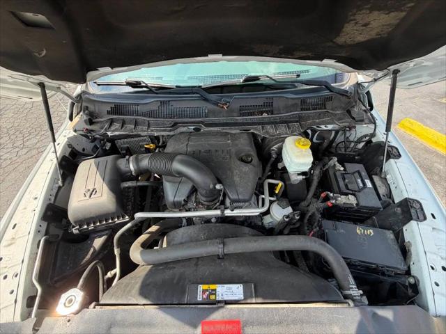 2017 Ram 2500 Tradesman Crew Cab 4x4 8' Box
