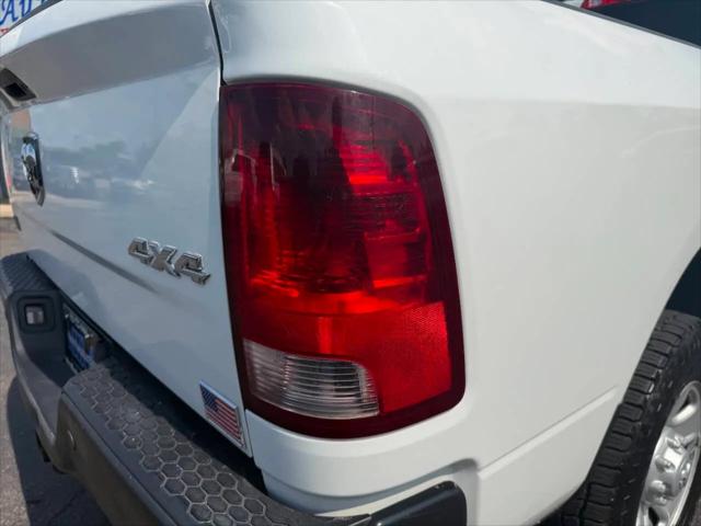 2017 Ram 2500 Tradesman Crew Cab 4x4 8' Box