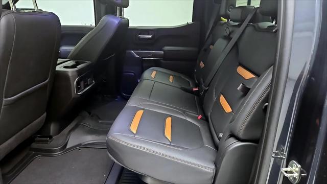 2022 GMC Sierra 1500 Limited 4WD Crew Cab Short Box AT4