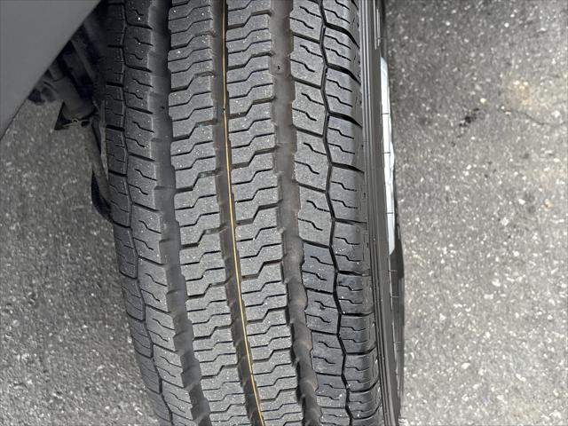 2025 Ram ProMaster 2500 Cargo Van Tradesman Low Roof 136" WB w/Pass Seat
