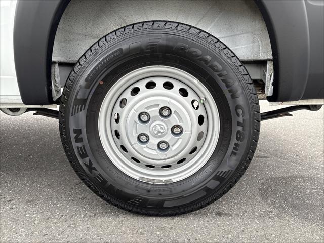 2025 Ram ProMaster 2500 Cargo Van Tradesman Low Roof 136" WB w/Pass Seat