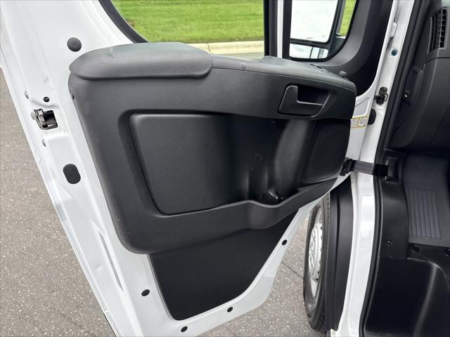 2025 Ram ProMaster 2500 Cargo Van Tradesman Low Roof 136" WB w/Pass Seat