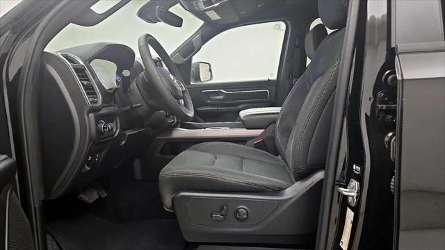 2025 Ram 1500 Big Horn Crew Cab 4x4 5'7" Box